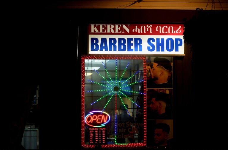 Experience the Ultimate Pampering at Lifelike Aura Salon